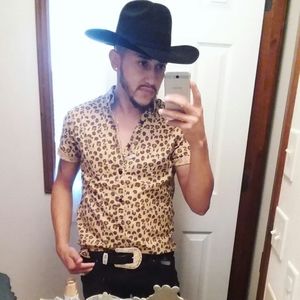 Meet your Posher, Rosendo